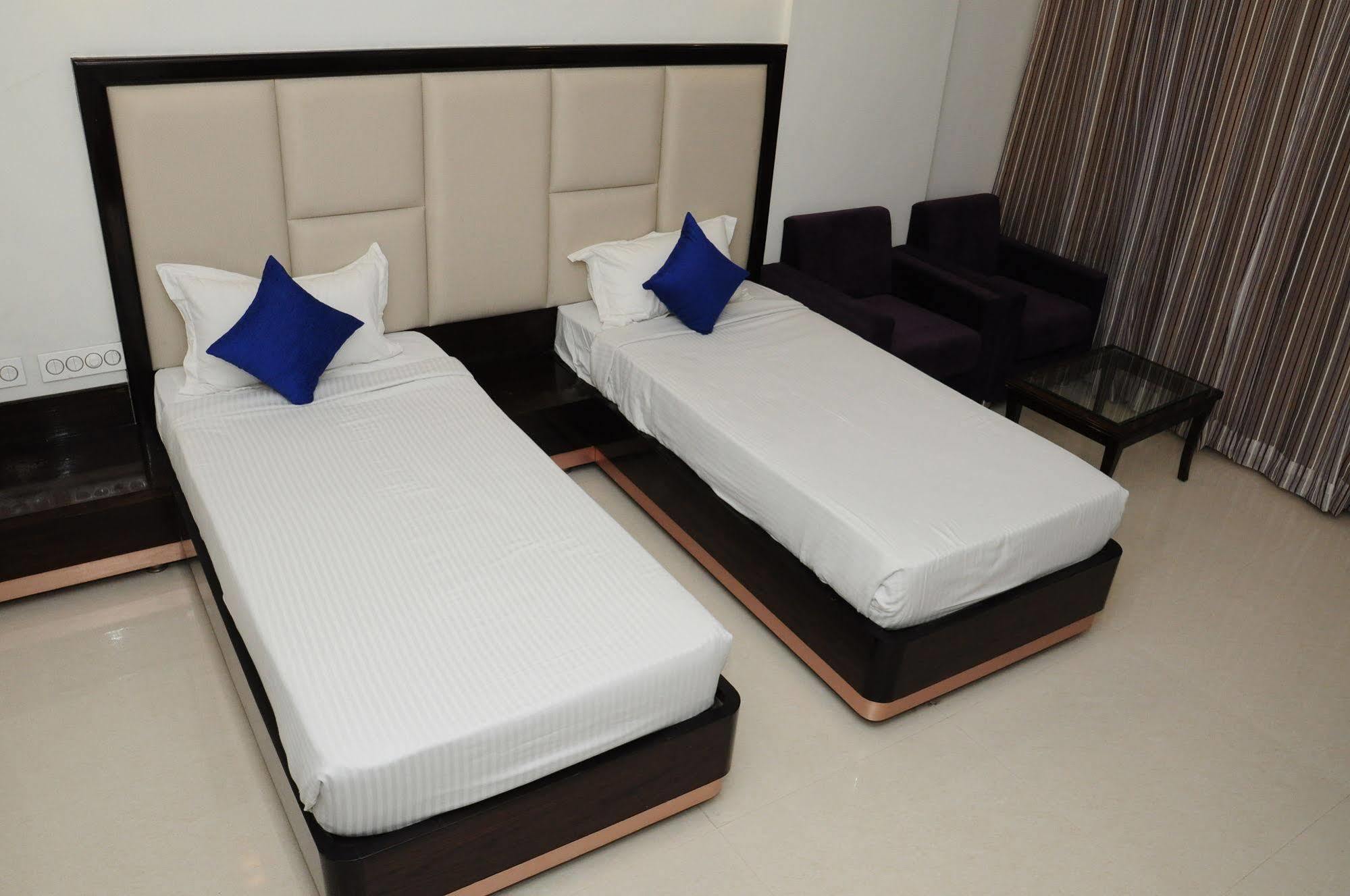 Hotel Chandra Imperial